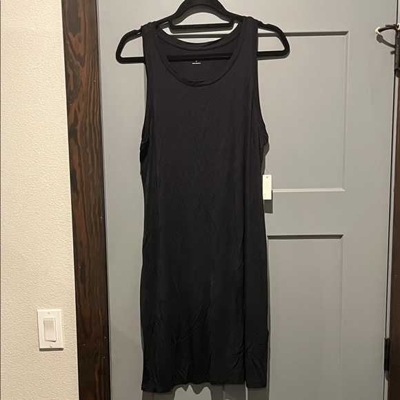 Daily Ritual Classic Black Dress - Picture 1 of 4
